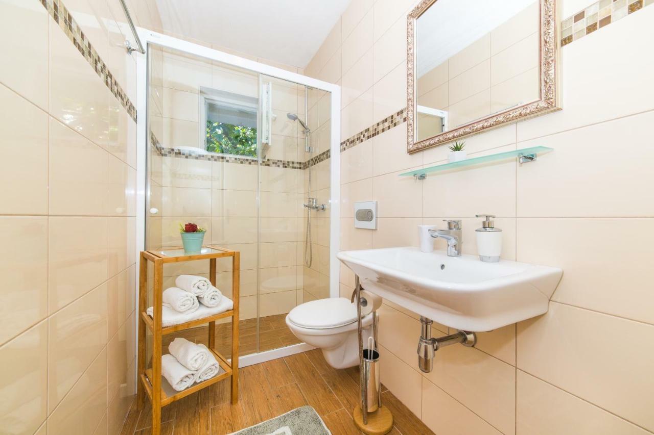 Villa Prelesnik Trogir Eksteriør billede