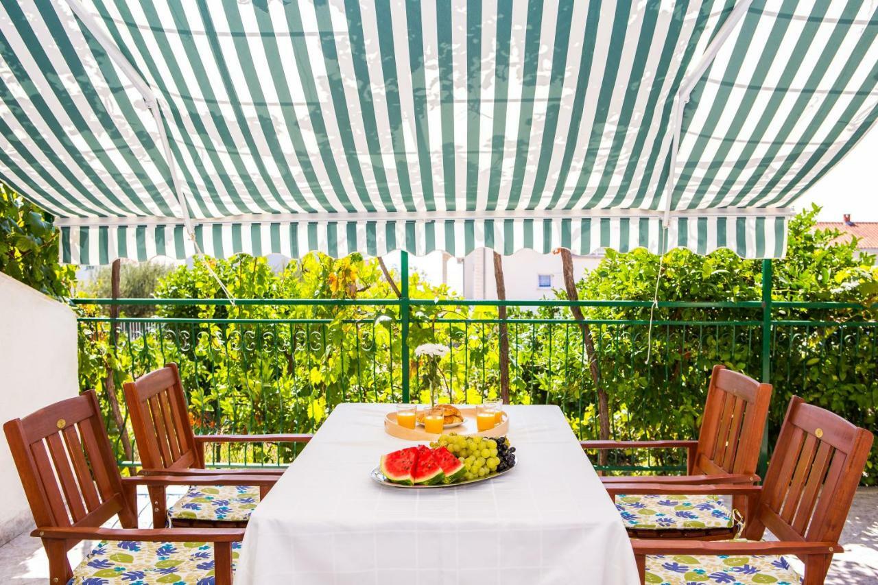 Villa Prelesnik Trogir Eksteriør billede