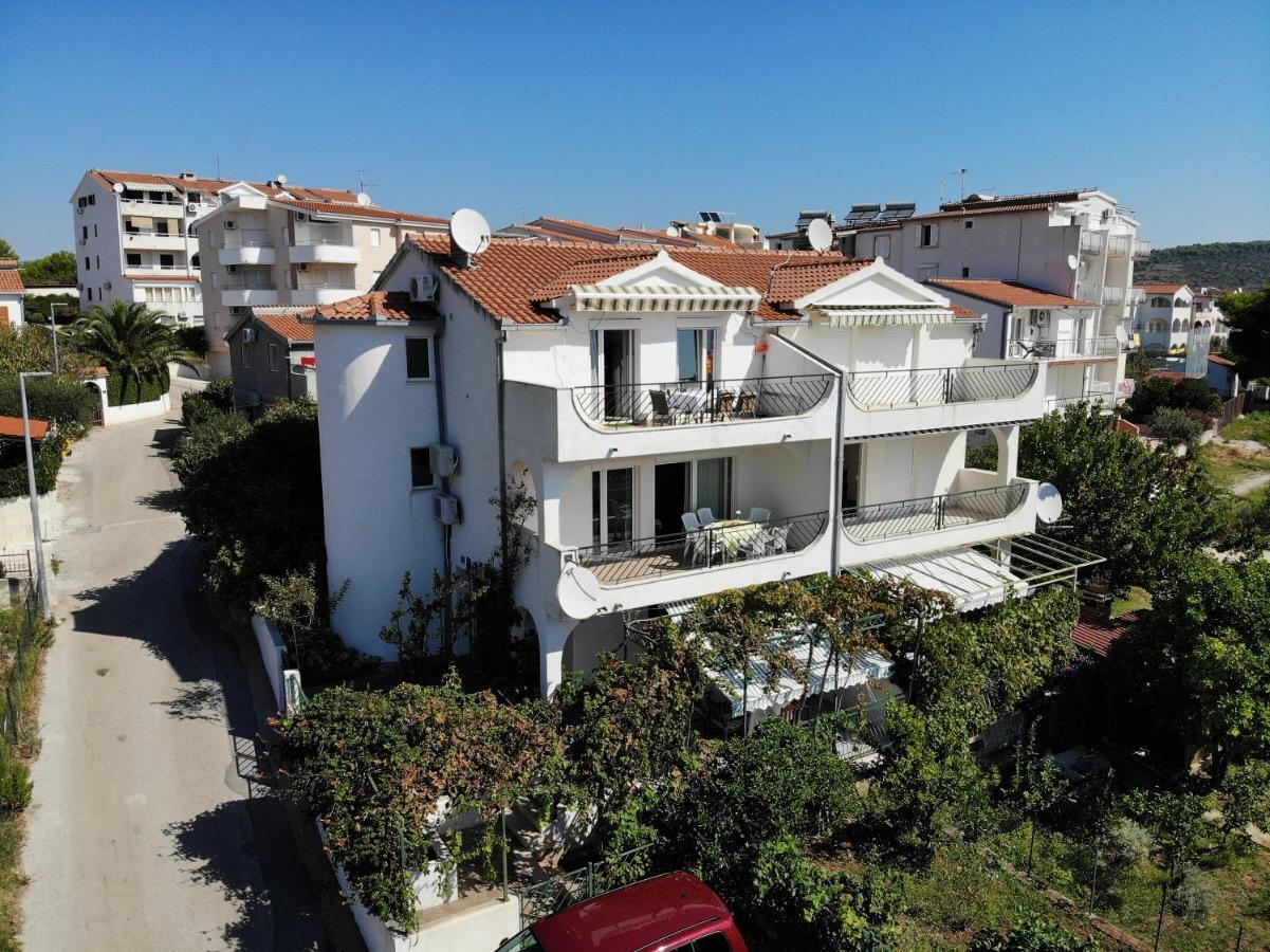 Villa Prelesnik Trogir Eksteriør billede